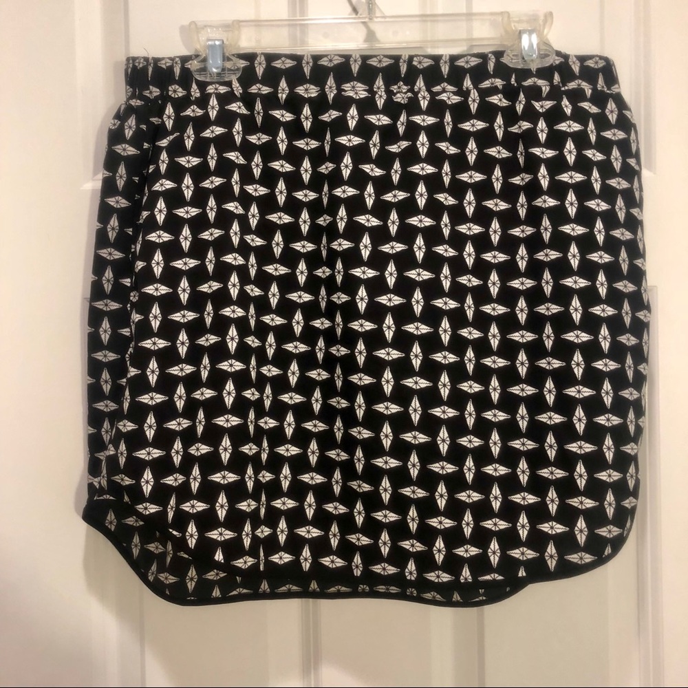 TROUVE patterned skirt